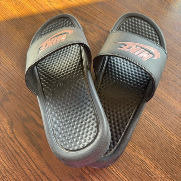Women’s Nike Slides- black and rose gold - Picture 3 of 5